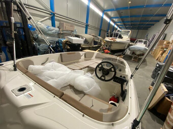 Predám Quicksilver Activ 475 Axess Open - 3