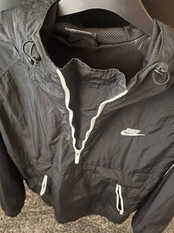 Prechodná bunda nike - 3