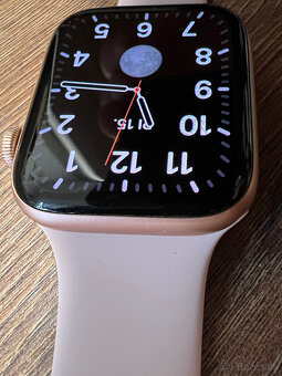 Apple Watch SE (2022) - 3