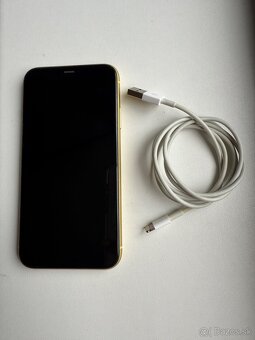 iPhone 11 128GB Yellow - 3