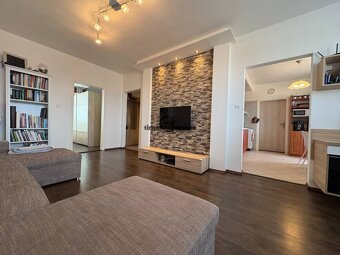 Na predaj: 3 izb.byt + BALKON, ŠPAJZA, KUMBAL, 2x PIVNICA - 3