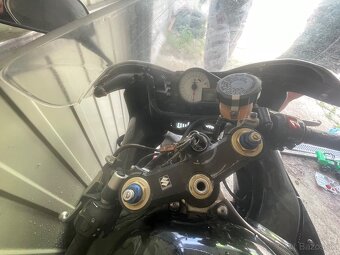 Suzuki GDX-R 750 - 3