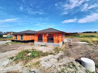 ADOMIS - Predáme 4izbový tehlový bungalov RUSKOV, všetky IS, - 3