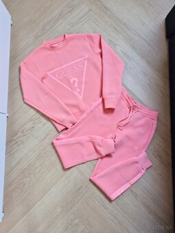 NOVE Guess teplakova a fitness suprava XS, XS/S - 3