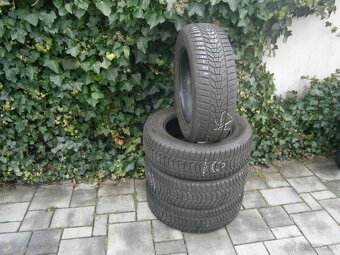 Predám 4x zimné ako nové pneu Hankook 235/65 R17 108VXL - 3