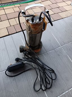 Predám kalové čerpadlo s rezacim nožom ...... - 3