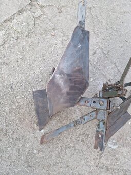 Obojstranný pluh za malotraktor Fortschritt E930 E931 - 3