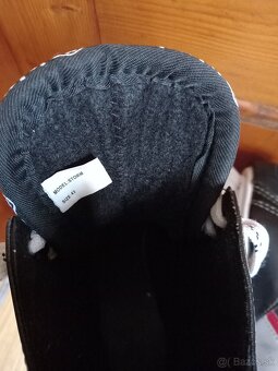 Predám pán.korčule veľ.43 - 3