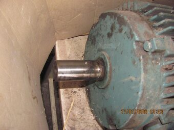 Elektromotor 3kW - 715 otáčkový .. - 3