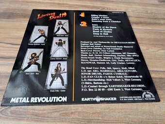 Lp LIVING DEATH-  Metal Revolution / EX - 3