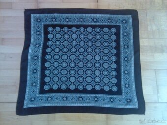 RETRO MENŠIE KAŠMÍROVVÉ ŠÁTKY - 3