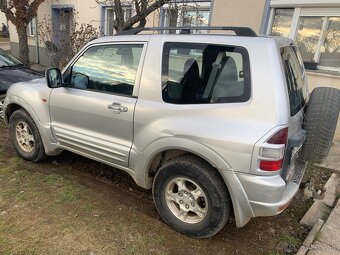 Mitsubishi Pajero 4x4 - 3