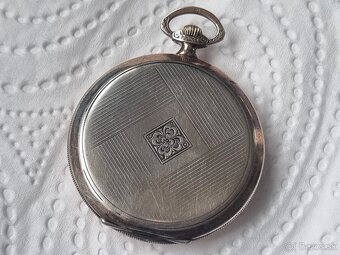 Strieborné, vreckové hodinky,Helvetia. - 3