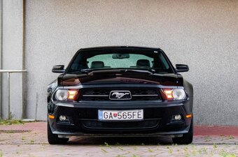 Ford Mustang 4.0L V6 - 3