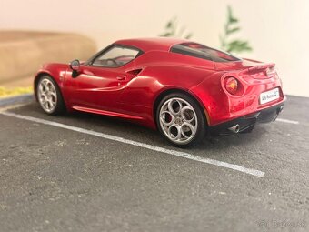 1:18 2013 ALFA Romeo 4C - AUTOart - 3
