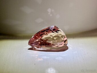 Investičný kunzit 18.38 ct VVS - 3