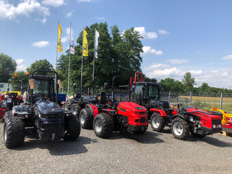 Malotraktor AGT 1060 - otočné pracoviště řidiče - 56 HP - 3