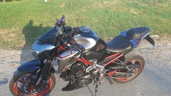 Kawasaki Z900 - 3