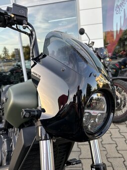 Indian Scout Rouge - cenova bomba - 3