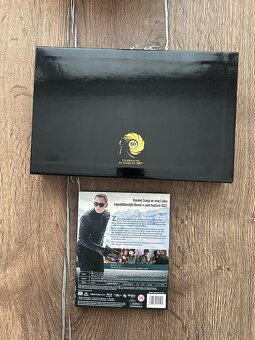 Bllu ray filmy James Bond - 3