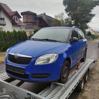 Skoda Fabia 2 1.4 MPI kombi modrá - 3