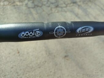 Cestne riaditka BBB - 3