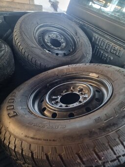 Zimné pneu 235 75 r15 - 3