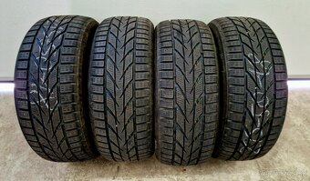 215/50r18 Toyo Snowprox - 3