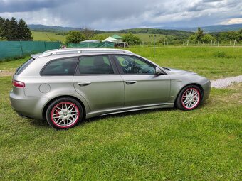 Predám Alfa Romeo 159 1.9.jtd.110kw - 3