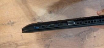 Lenovo G50-70 +nabíjačka - 3