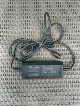 Nabíjačka PowerSmart 4A 36V so zástrčkou Rosenberger - 3