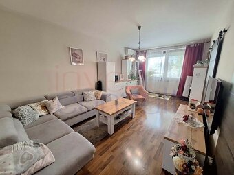 2347 NA PREDAJ V KOMÁRNE TROJIZBOVÝ BYT VO VYHĽADÁVANEJ LOKA - 3