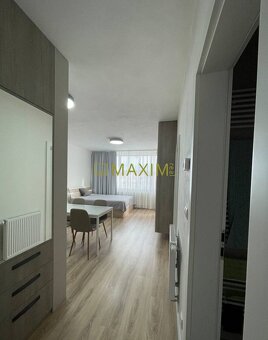 PREDAJ - moderný 2- izbový byt s balkónom a parkovacím miest - 3