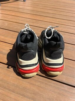 Balenciaga - 3