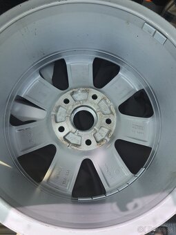 Predám originálne disky VW 7.5Jx17 ET50 – 5×130 - 3