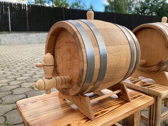 Nové drevené dubové sudy - 3l a 5l a 10l - dubové drevo - 3