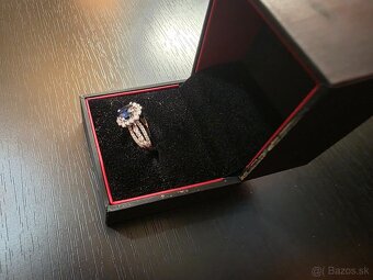 Zásnubný prsteň – biele zlato, brilianty, pravý zafír, certi - 3