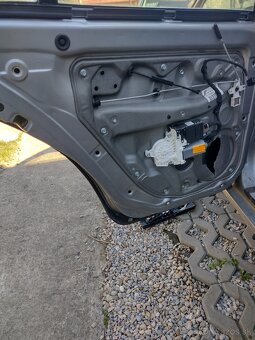 LD7V bočné dvere Volkswagen Golf 4 Bora variant - 3