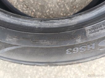 Predám kumho 215/55 R17 letné - 3