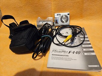 Fotoaparát FUJIFILM, model F 440 - 3