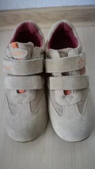 Predám kvalitné detské botasky vel.34 - 3