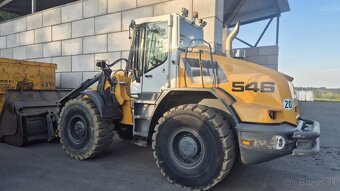 Nakladač LIEBHERR - 3
