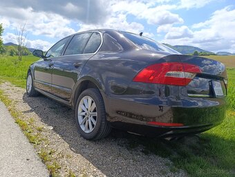 Škoda Superb 1,6 TDI sedan 7.2014 - 3