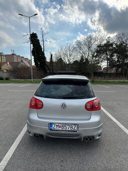 Volkswagen Golf V 2.0 TDI (2004) - 3