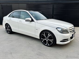 Mercedes-Benz C 300 CDI 4MATIC | 170 kW | FULL výbava - 3
