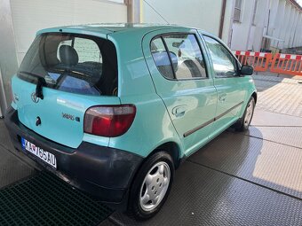 Predám Toyota yaris 1.0 50kw vvti r.v 2000 STK EK 2027 - 3