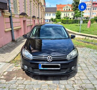 VOLKSWAGEN GOLF 6 1.4 MPI 59KW 16V M5 ČIERNA - 3