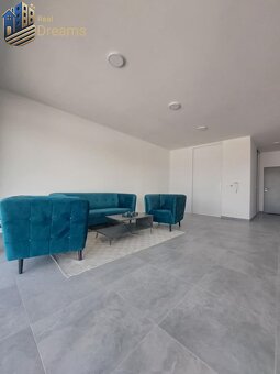 SKOLAUDOVANÉ Posledné voľné obchodné priestory na predaj v  - 3