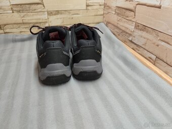 Adidas 38 - dámske gore-tex čierne topánky - 3