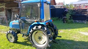 Malotraktor 4x4 s kabínov Iseki sial 23 - 3